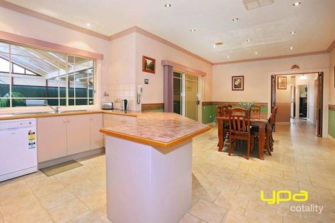 Property photo of 47 Grandview Crescent Hillside VIC 3037