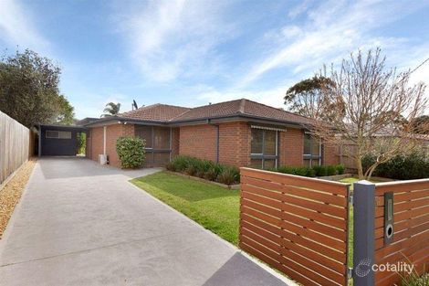 17 Ryan St, Seaford, VIC 3198