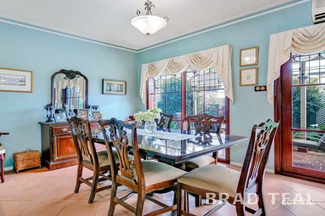 Property photo of 12 Spring Circuit Caroline Springs VIC 3023