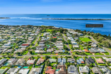 Property photo of 14 Wavell Avenue Golden Beach QLD 4551