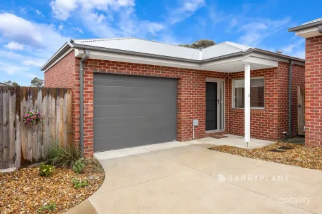 Property photo of 3/25 High Street Bunyip VIC 3815