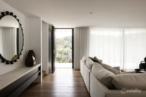 Property photo of 1 Burrendong Place Avalon Beach NSW 2107