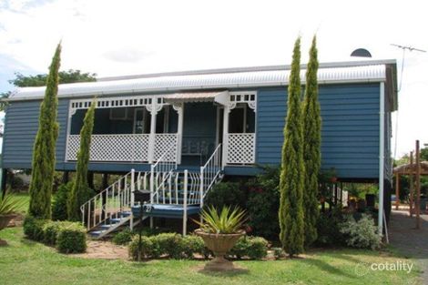 27 Burrowes St, Surat, QLD 4417