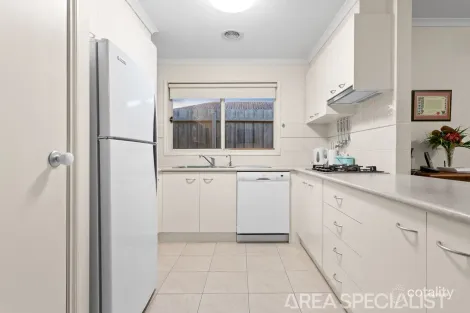 Property photo of 21 Francis Crescent Langwarrin VIC 3910