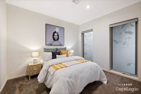 Property photo of 12 Flagstaff Crescent Point Cook VIC 3030