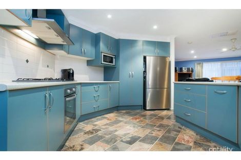 Property photo of 40 Coolabah Grove Berwick VIC 3806