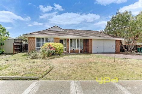 28 Prince Albert Cres, Taylors Lakes, VIC 3038
