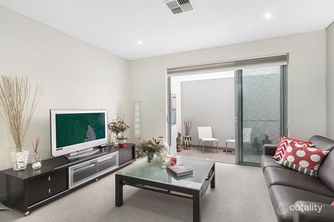 Property photo of 24 Central Park Avenue Norwest NSW 2153