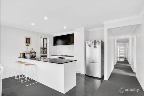 Property photo of 22 Labero Drive Tarneit VIC 3029