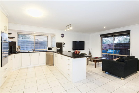 Property photo of 34 Longacres Road Yallambie VIC 3085