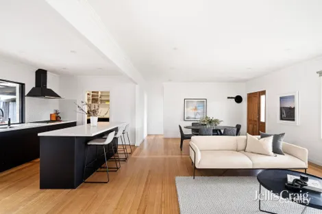 Property photo of 2 Shepherd Court Williamstown North VIC 3016