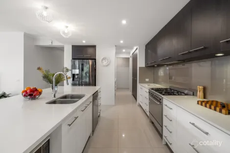 Property photo of 54 Fairview Terrace Clearview SA 5085