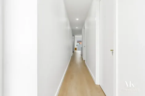 Property photo of 8 Ash Grove Donnybrook VIC 3064