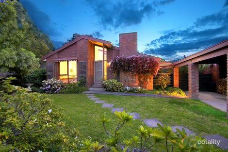 Property photo of 11 Hedline Place Macleod VIC 3085