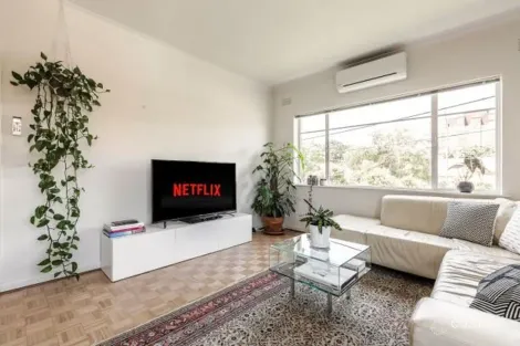 4/2 Tivoli Pl, South Yarra, VIC 3141