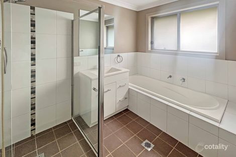 Property photo of 42 Catherine Drive Dubbo NSW 2830