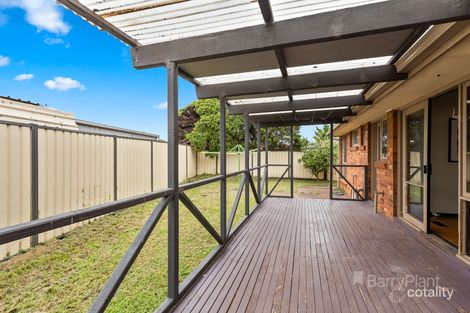 Property photo of 4 Windbreak Court Albanvale VIC 3021
