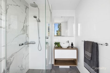 Property photo of 212/59-63 Warrigal Road Hughesdale VIC 3166