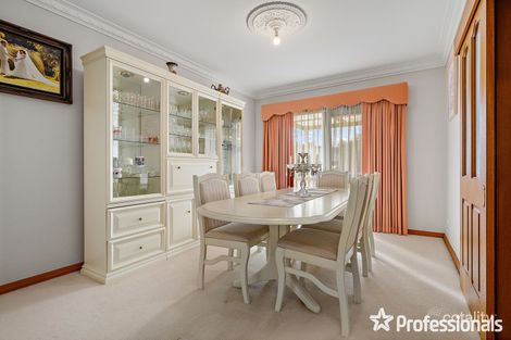 Property photo of 5 Batterbee Drive Mooroolbark VIC 3138