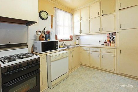 Property photo of 17 Gardenia Grove Norlane VIC 3214