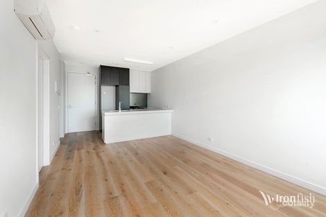 Property photo of 106/160 Williamsons Road Doncaster VIC 3108