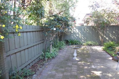 Property photo of 2/105 Surrey Road Blackburn North VIC 3130