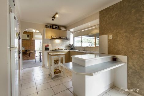 Property photo of 10 Earnshaw Drive Carrum Downs VIC 3201