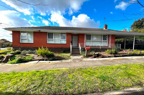 2 Amaroo Ct, Burwood East, VIC 3151