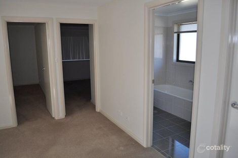 Property photo of 2 Board Place Chifley ACT 2606