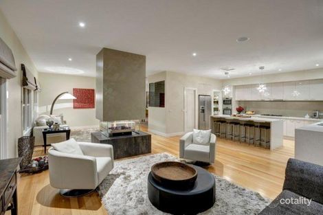 Property photo of 10 Rosedale Grove Ivanhoe VIC 3079