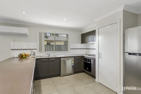 Property photo of 11 Pinjar Avenue Tarneit VIC 3029
