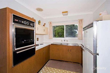 Property photo of 23 Roger Crescent Berkeley Vale NSW 2261