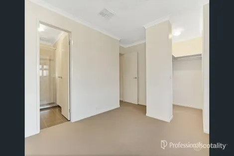 Property photo of 6 Amboy Walk Point Cook VIC 3030