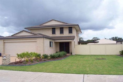 242 Bestmann Rd, Sandstone Point, QLD 4511