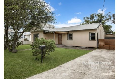 Property photo of 19 Wall Road Gorokan NSW 2263