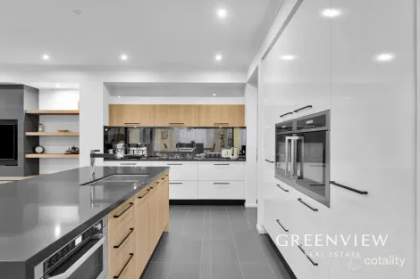 Property photo of 23 Winchcombe Way Cranbourne North VIC 3977
