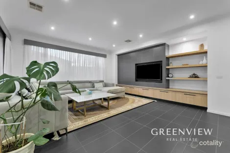 Property photo of 23 Winchcombe Way Cranbourne North VIC 3977