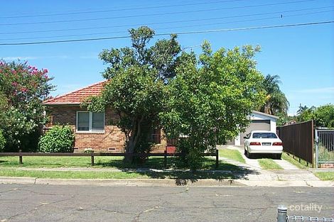 16 Austin Cres, Belfield, NSW 2191