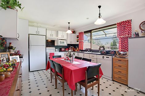 Property photo of 21 Tandara Avenue Bradbury NSW 2560