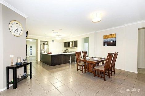 Property photo of 13 Eildon Circuit South Morang VIC 3752