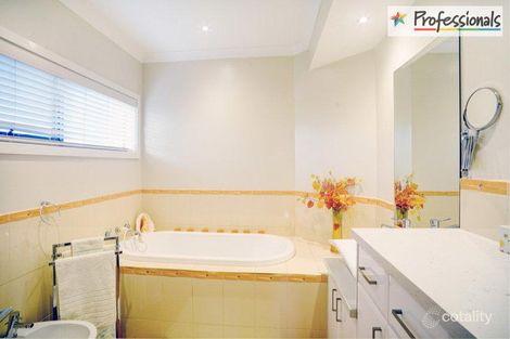 Property photo of 63 Orbital Drive Kealba VIC 3021