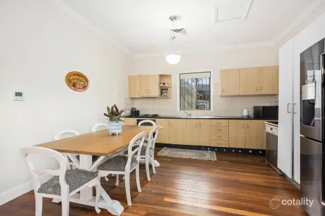 Property photo of 86 Mount Keira Road West Wollongong NSW 2500