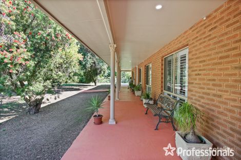 Property photo of 5 Hakea Place Springvale NSW 2650