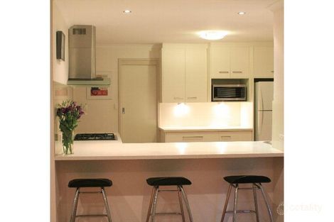Property photo of 2 Davey Court Happy Valley SA 5159