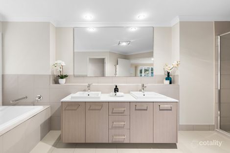 Property photo of 11 Palmer Place Sinnamon Park QLD 4073