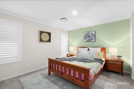 Property photo of 11 Palmer Place Sinnamon Park QLD 4073