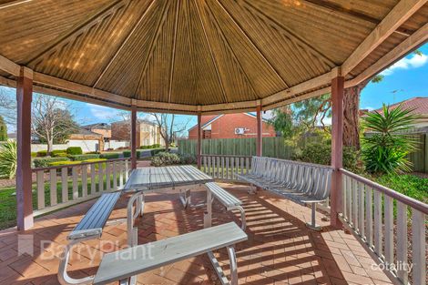 Property photo of 3 The Glades Taylors Hill VIC 3037