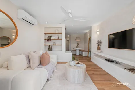 Property photo of 4/27 Gilbert Crescent Castle Hill QLD 4810