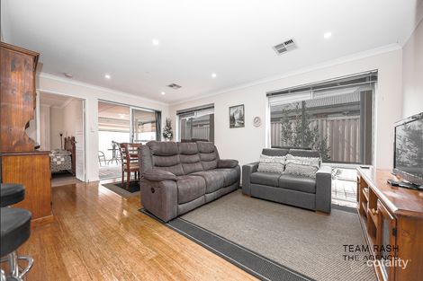 Property photo of 37 Panozza Circle Maddington WA 6109