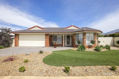 10 Suttonleigh Way, Darley, VIC 3340